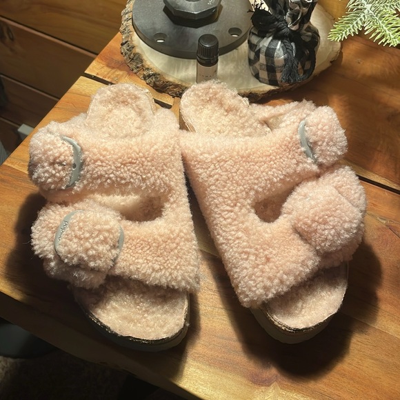 Birkenstock Papillio Soft Pink Shearling Sandals - Picture 2 of 8